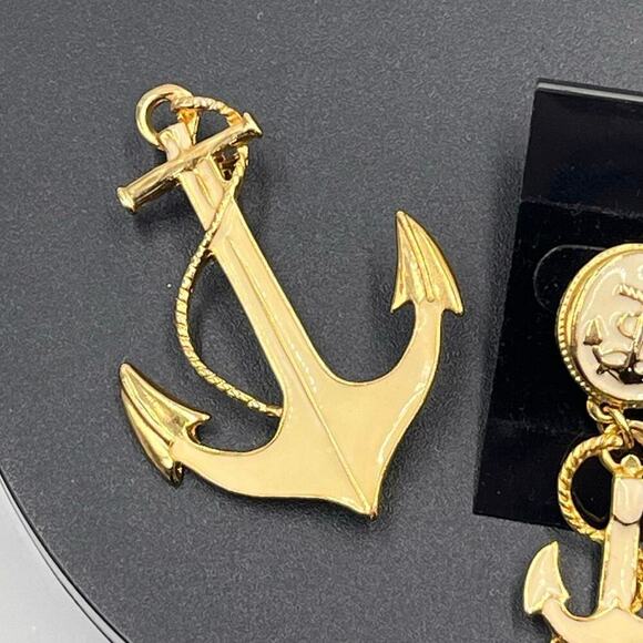 Park Lane Vintage Enamel Cream Gold Tone Anchor Dangle Earrings and Brooch Set - Picture 3 of 8